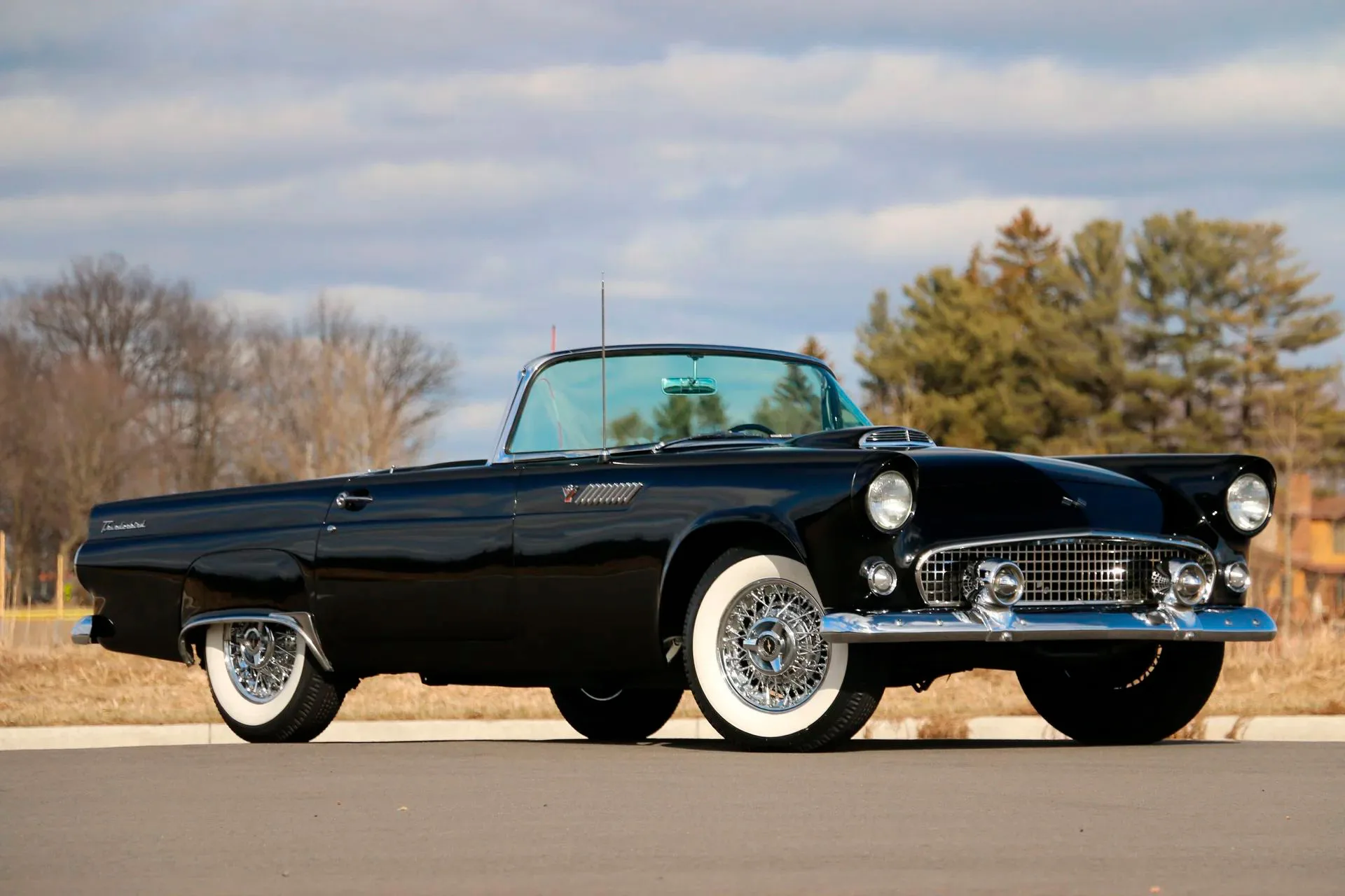 1955 Ford Thunderbird